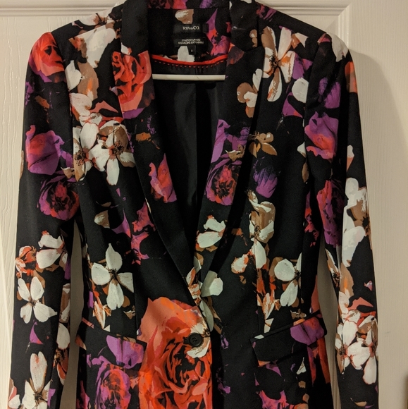 RW&CO. Stretch Lining Floral Blazer